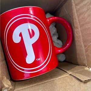 Boelter Brands Philadelphia Phillies 14 oz. Warm Up Mug